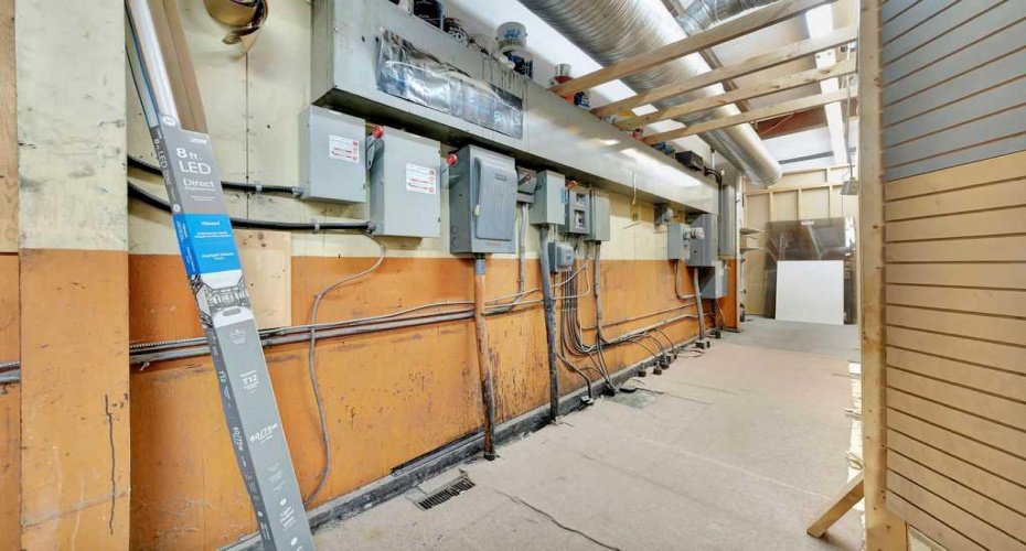 4818 44 Street, Lloydminster, Saskatchewan S9V 0G8, ,Commercial,For Lease,44,A2246749