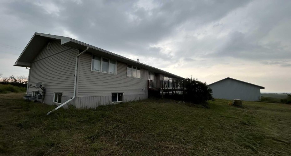 284009 Range Road 225, Rural Kneehill County, Alberta T0M0L0, 3 Bedrooms Bedrooms, ,2 BathroomsBathrooms,Residential,For Sale,Range Road 225,A2243641