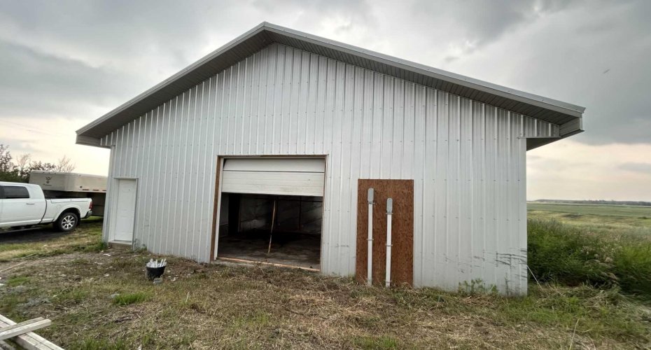 284009 Range Road 225, Rural Kneehill County, Alberta T0M0L0, 3 Bedrooms Bedrooms, ,2 BathroomsBathrooms,Residential,For Sale,Range Road 225,A2243641