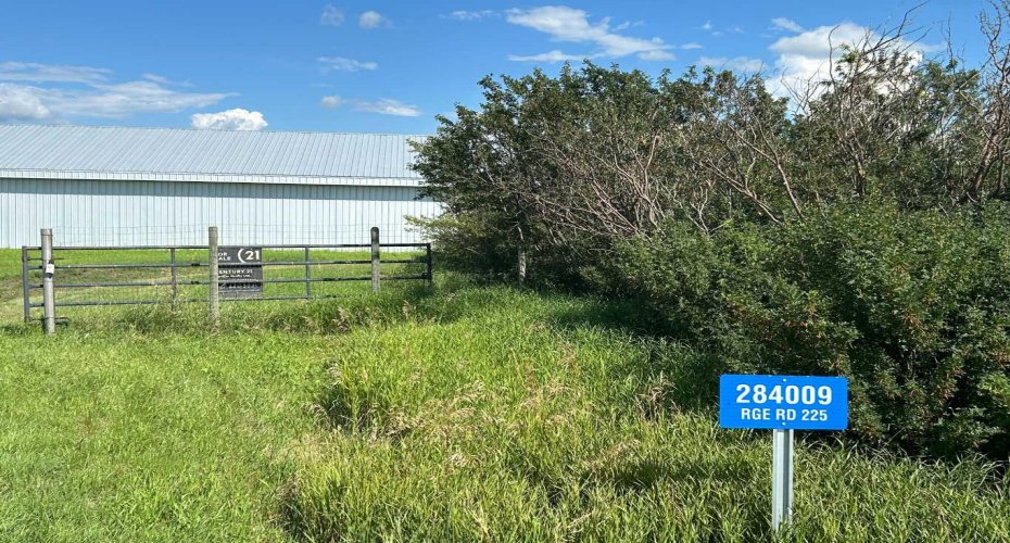 284009 Range Road 225, Rural Kneehill County, Alberta T0M0L0, 3 Bedrooms Bedrooms, ,2 BathroomsBathrooms,Residential,For Sale,Range Road 225,A2243641