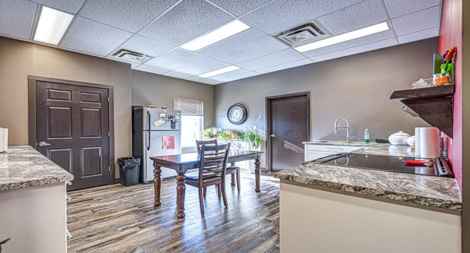 2602 50 Avenue, Lloydminster, Alberta T9V 2S3, ,Commercial,For Sale,50,A2247200