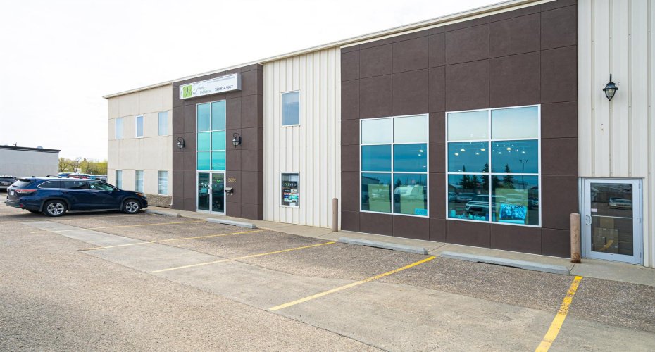 2602 50 Avenue, Lloydminster, Alberta T9V 2S3, ,Commercial,For Sale,50,A2247200