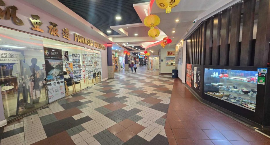 328 Centre Street, Calgary, Alberta T2G 4X6, ,Commercial,For Sale,Dragon City Mall,Centre,A2238574