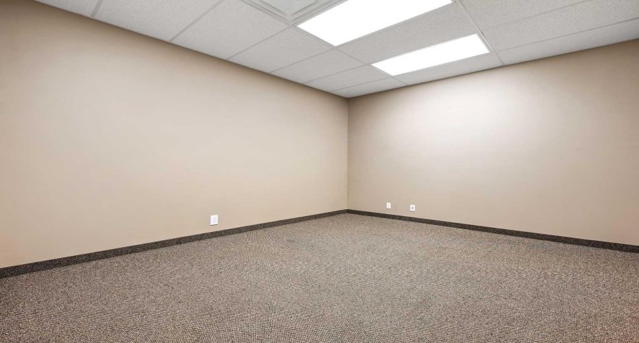 32 Westwinds Crescent, Calgary, Alberta T3J 5L3, ,Commercial,For Sale,Westwinds,A2247532