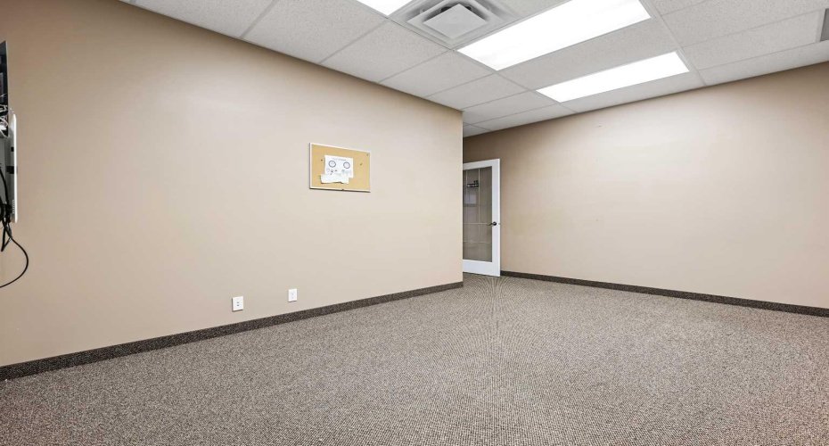32 Westwinds Crescent, Calgary, Alberta T3J 5L3, ,Commercial,For Sale,Westwinds,A2247532