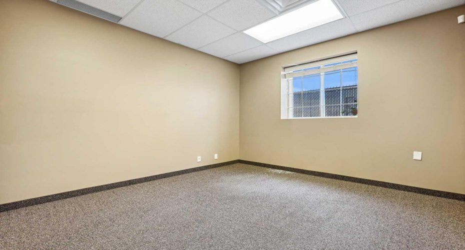 32 Westwinds Crescent, Calgary, Alberta T3J 5L3, ,Commercial,For Sale,Westwinds,A2247532