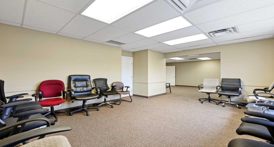 32 Westwinds Crescent, Calgary, Alberta T3J 5L3, ,Commercial,For Sale,Westwinds,A2247532