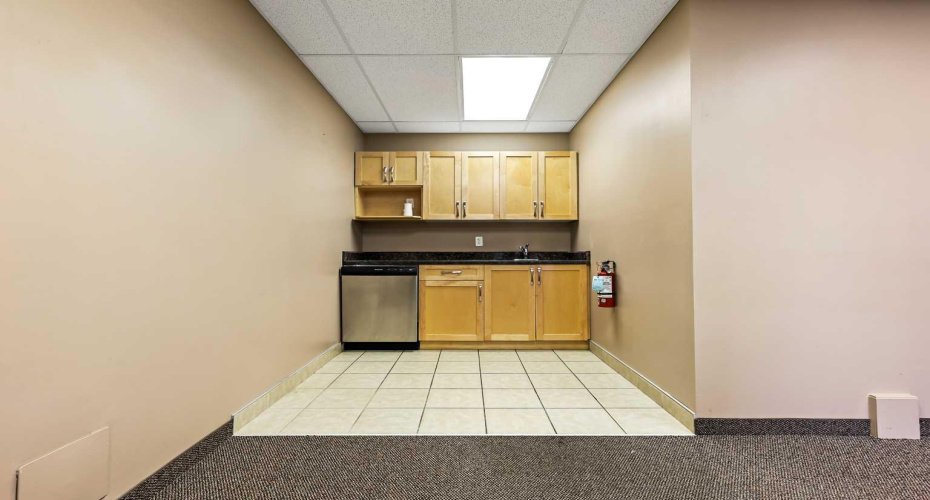 32 Westwinds Crescent, Calgary, Alberta T3J 5L3, ,Commercial,For Sale,Westwinds,A2247532