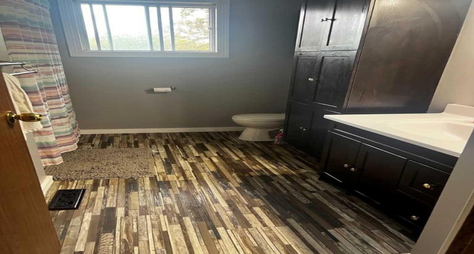 5029-43Street ., High Prairie, Alberta T0G 1E0, 3 Bedrooms Bedrooms, ,2 BathroomsBathrooms,Residential,For Sale,.,A2247650