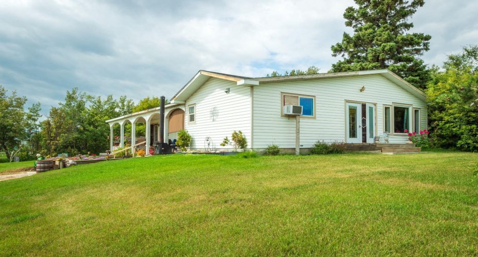 46114 RR 3262, Rural, Saskatchewan S0M 2C0, 4 Bedrooms Bedrooms, ,3 BathroomsBathrooms,Residential,For Sale,RR 3262,A2247817