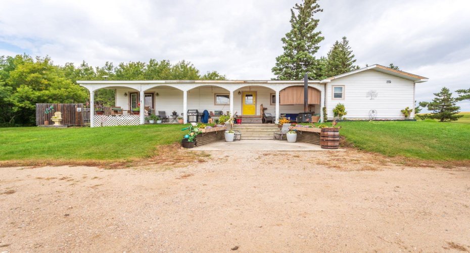 46114 RR 3262, Rural, Saskatchewan S0M 2C0, 4 Bedrooms Bedrooms, ,3 BathroomsBathrooms,Residential,For Sale,RR 3262,A2247817