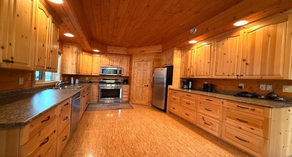 115-116 Deerland Road, Lac Des Iles, Saskatchewan S0M 1A0, 5 Bedrooms Bedrooms, ,2 BathroomsBathrooms,Residential,For Sale,Deerland,A2248154