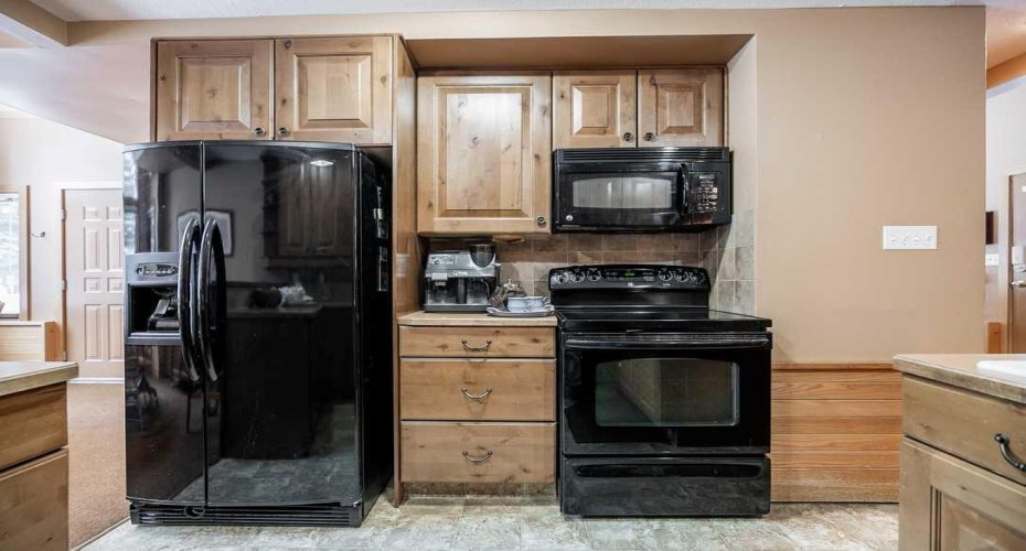 107 Mount View, Waterton Park, Alberta T0K 2M0, 4 Bedrooms Bedrooms, ,3 BathroomsBathrooms,Residential,For Sale,Mount View,A2246355