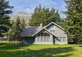 107 Mount View, Waterton Park, Alberta T0K 2M0, 4 Bedrooms Bedrooms, ,3 BathroomsBathrooms,Residential,For Sale,Mount View,A2246355