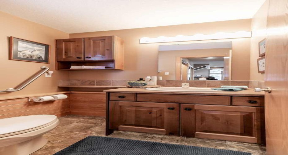107 Mount View, Waterton Park, Alberta T0K 2M0, 4 Bedrooms Bedrooms, ,3 BathroomsBathrooms,Residential,For Sale,Mount View,A2246355