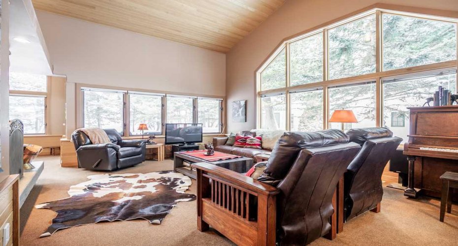 107 Mount View, Waterton Park, Alberta T0K 2M0, 4 Bedrooms Bedrooms, ,3 BathroomsBathrooms,Residential,For Sale,Mount View,A2246355