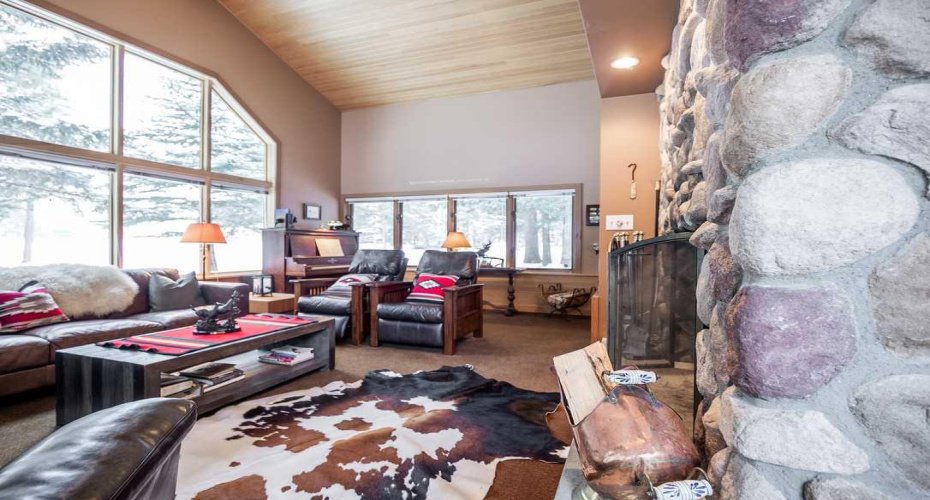 107 Mount View, Waterton Park, Alberta T0K 2M0, 4 Bedrooms Bedrooms, ,3 BathroomsBathrooms,Residential,For Sale,Mount View,A2246355