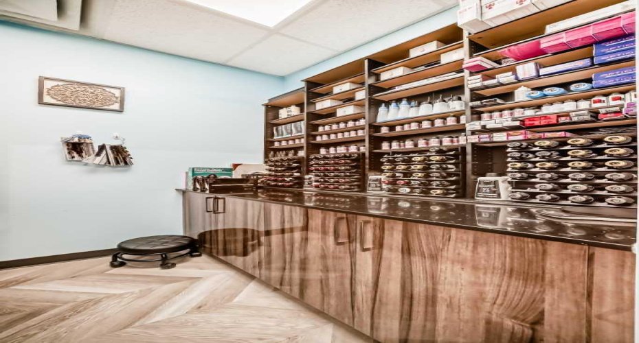 11501 Buffalo Run Boulevard, Calgary, Alberta T3T 0E4, ,Commercial,For Lease,Buffalo Run,A2248212