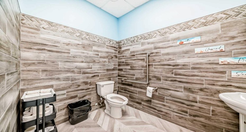 11501 Buffalo Run Boulevard, Calgary, Alberta T3T 0E4, ,Commercial,For Lease,Buffalo Run,A2248212