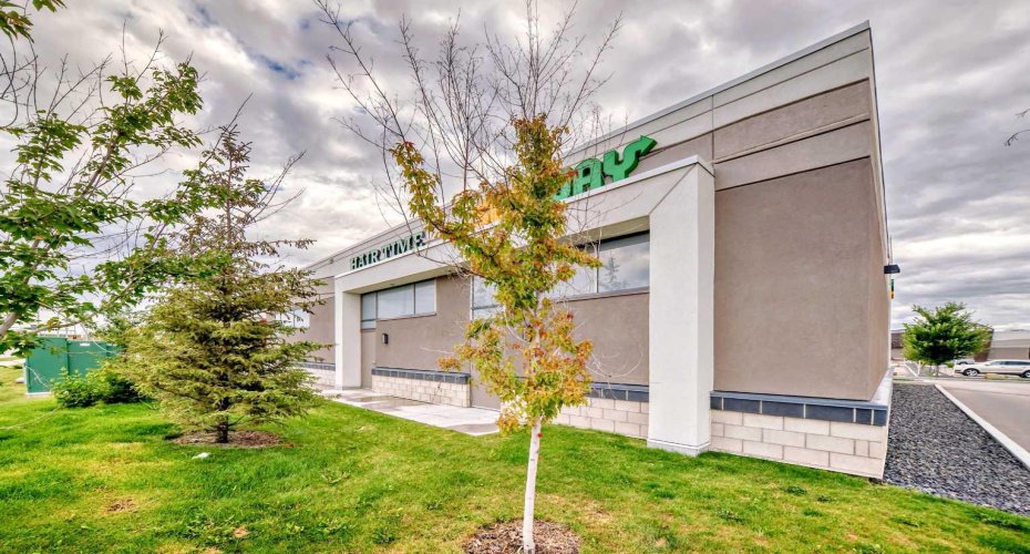 11501 Buffalo Run Boulevard, Calgary, Alberta T3T 0E4, ,Commercial,For Lease,Buffalo Run,A2248212