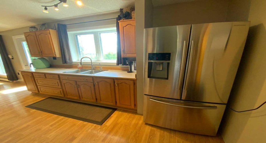 231052 330 Township, Rural Kneehill County, Alberta T0M 2C0, 2 Bedrooms Bedrooms, ,2 BathroomsBathrooms,Residential,For Sale,330,A2248296