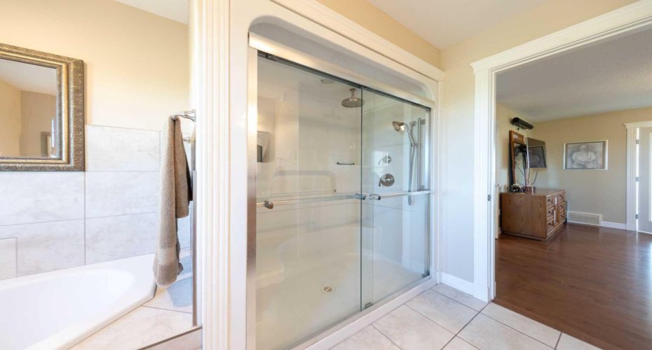 NE-24-51-01-W4, Rural Vermilion River, County of, Alberta T0B 2P0, 4 Bedrooms Bedrooms, ,3 BathroomsBathrooms,Residential,For Sale,NE-24-51-01-W4,A2248318