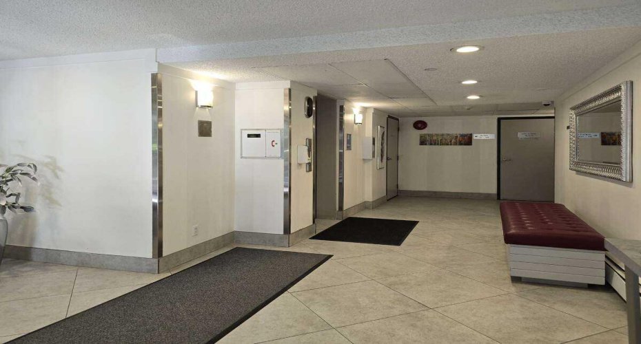 3730 50 Street, Calgary, Alberta T3A 2V9, 2 Bedrooms Bedrooms, ,1 BathroomBathrooms,Residential,For Sale,50,A2248729