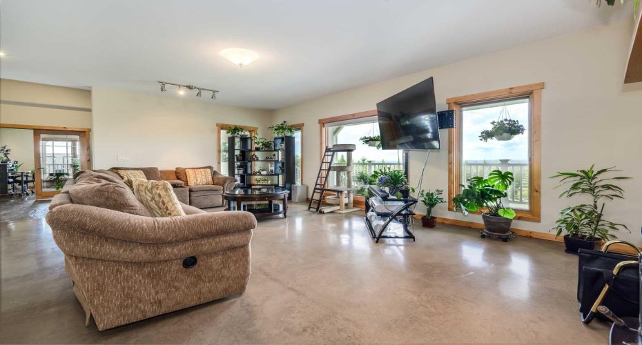 38139 Range Road 265, Rural Red Deer County, Alberta T4E 0Z3, 6 Bedrooms Bedrooms, ,6 BathroomsBathrooms,Residential,For Sale,Range Road 265,A2248584