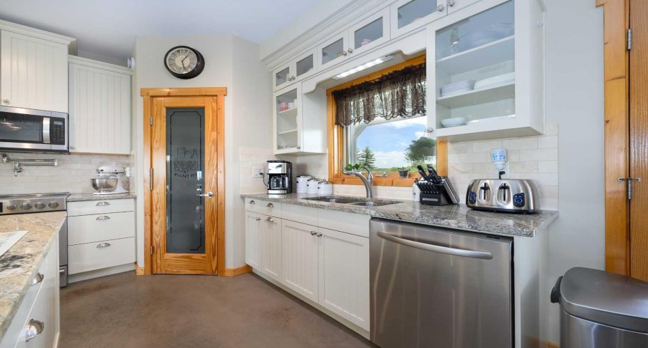 38139 Range Road 265, Rural Red Deer County, Alberta T4E 0Z3, 6 Bedrooms Bedrooms, ,6 BathroomsBathrooms,Residential,For Sale,Range Road 265,A2248584