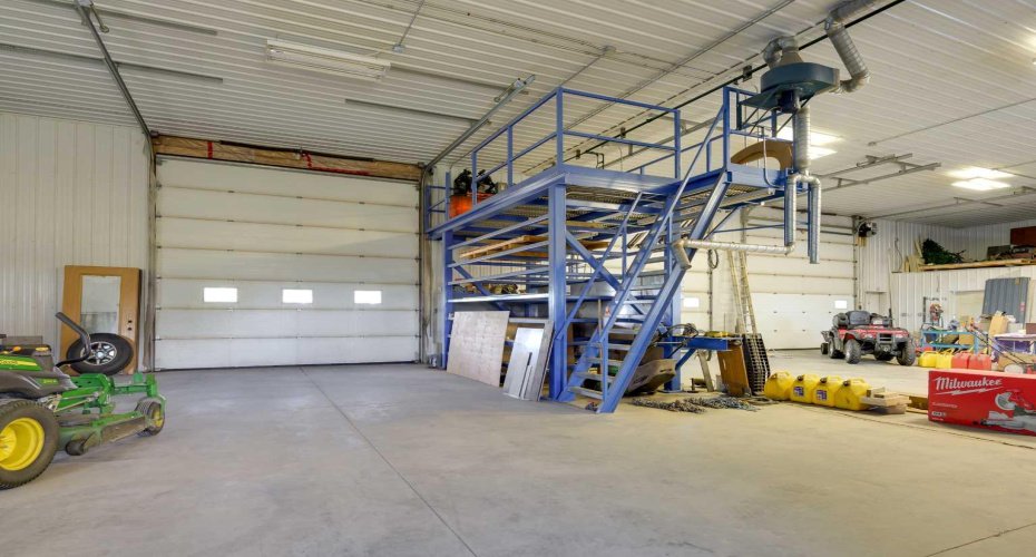 38139 Range Road 265, Rural Red Deer County, Alberta T4E 0Z3, 6 Bedrooms Bedrooms, ,6 BathroomsBathrooms,Residential,For Sale,Range Road 265,A2248584