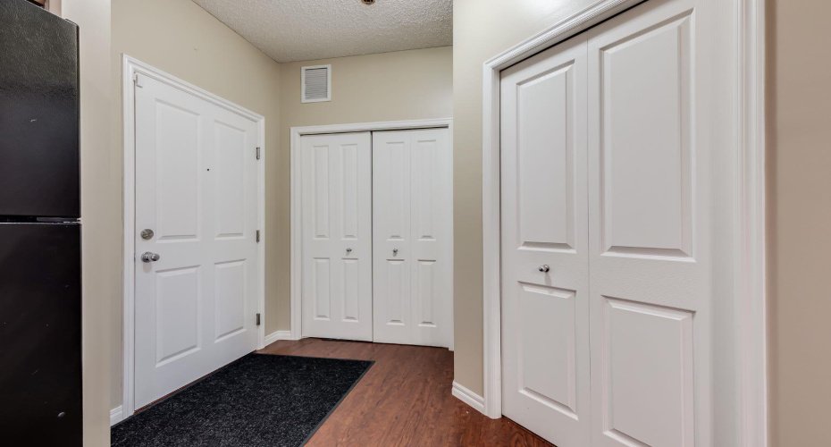 4 Kingsland Close, Airdrie, Alberta T4A 0J3, 2 Bedrooms Bedrooms, ,2 BathroomsBathrooms,Residential,For Sale,Kingsland,A2248790