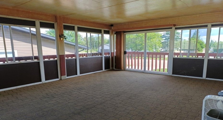 4716 55 Avenue, Provost, Alberta T0B3S0, 5 Bedrooms Bedrooms, ,3 BathroomsBathrooms,Residential,For Sale,55,A2248883