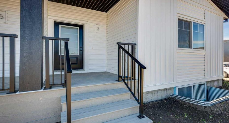3 Gray Close, Sylvan Lake, Alberta T4S 0W4, 2 Bedrooms Bedrooms, ,2 BathroomsBathrooms,Residential,For Sale,Gray,A2247462