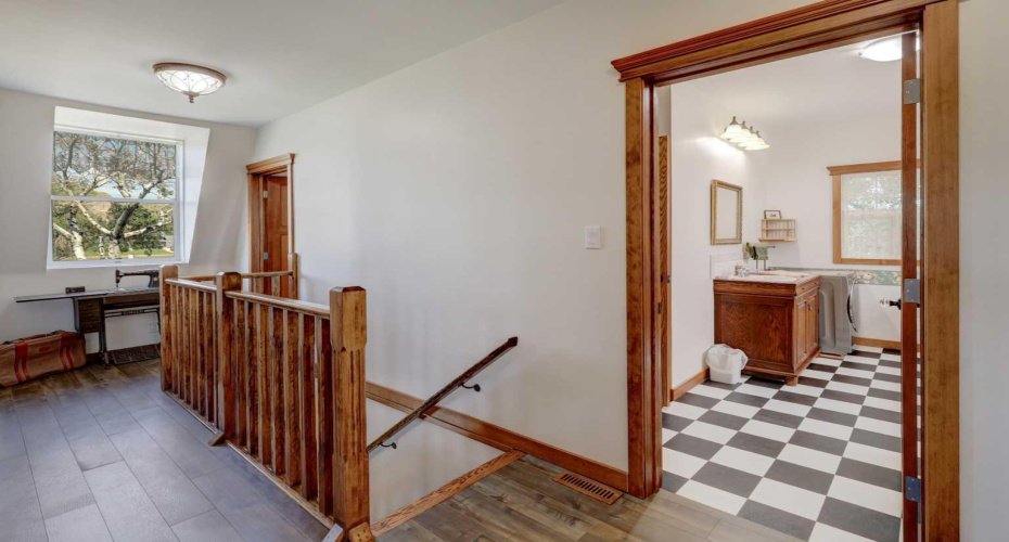1507 2 Avenue, Drumheller, Alberta T0J 0Y1, 3 Bedrooms Bedrooms, ,4 BathroomsBathrooms,Residential,For Sale,2 Avenue,A2245989
