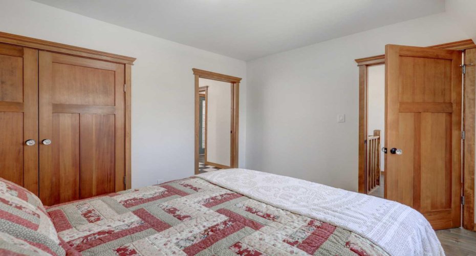 1507 2 Avenue, Drumheller, Alberta T0J 0Y1, 3 Bedrooms Bedrooms, ,4 BathroomsBathrooms,Residential,For Sale,2 Avenue,A2245989