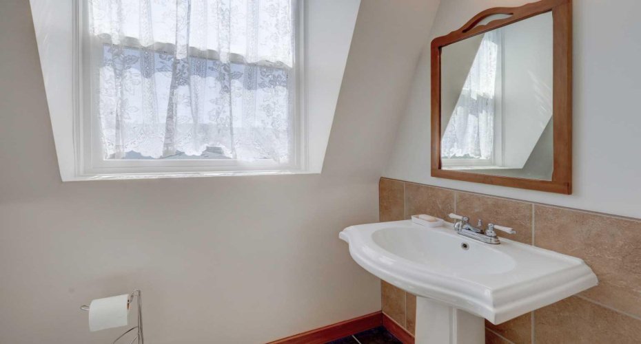 1507 2 Avenue, Drumheller, Alberta T0J 0Y1, 3 Bedrooms Bedrooms, ,4 BathroomsBathrooms,Residential,For Sale,2 Avenue,A2245989