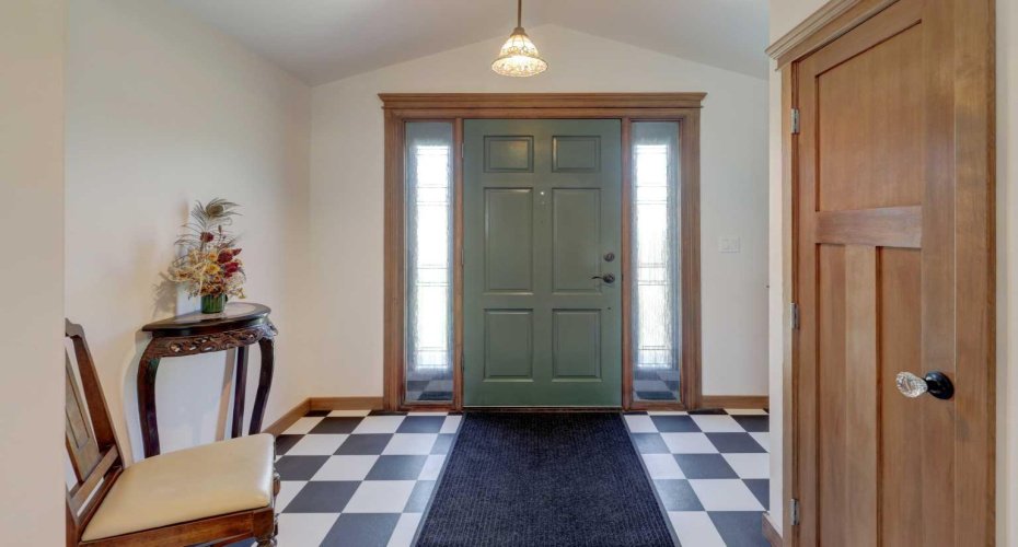 1507 2 Avenue, Drumheller, Alberta T0J 0Y1, 3 Bedrooms Bedrooms, ,4 BathroomsBathrooms,Residential,For Sale,2 Avenue,A2245989
