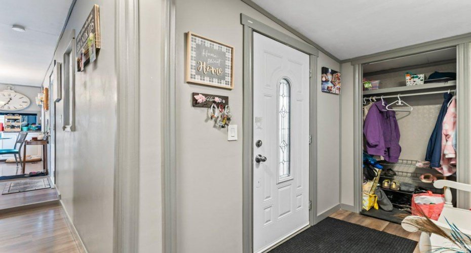 6220 17 Avenue, Calgary, Alberta T2A 0W6, 3 Bedrooms Bedrooms, ,1 BathroomBathrooms,Mobile,For Sale,17,A2249224