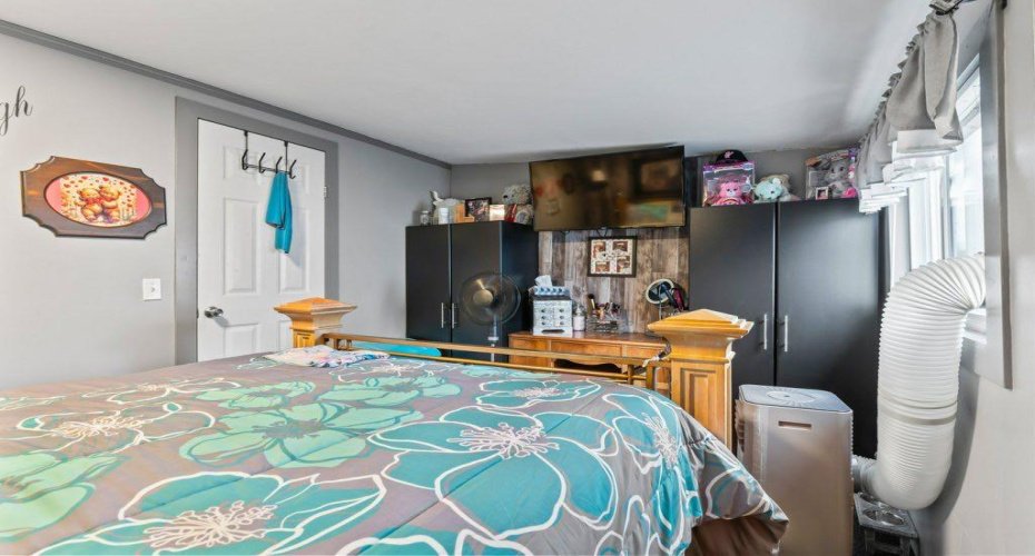 6220 17 Avenue, Calgary, Alberta T2A 0W6, 3 Bedrooms Bedrooms, ,1 BathroomBathrooms,Mobile,For Sale,17,A2249224