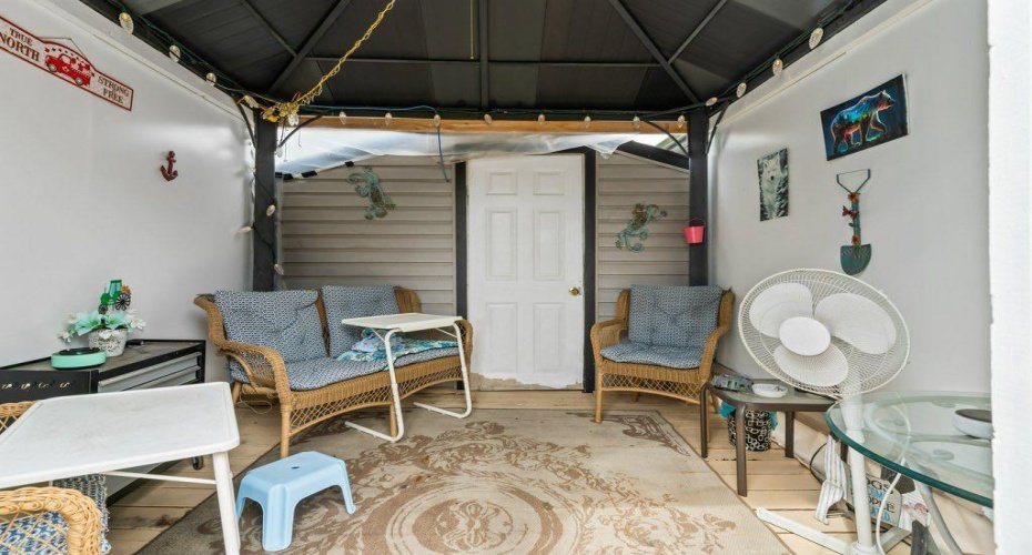 6220 17 Avenue, Calgary, Alberta T2A 0W6, 3 Bedrooms Bedrooms, ,1 BathroomBathrooms,Mobile,For Sale,17,A2249224