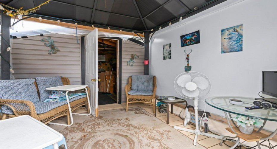 6220 17 Avenue, Calgary, Alberta T2A 0W6, 3 Bedrooms Bedrooms, ,1 BathroomBathrooms,Mobile,For Sale,17,A2249224