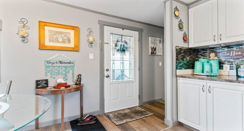 6220 17 Avenue, Calgary, Alberta T2A 0W6, 3 Bedrooms Bedrooms, ,1 BathroomBathrooms,Mobile,For Sale,17,A2249224