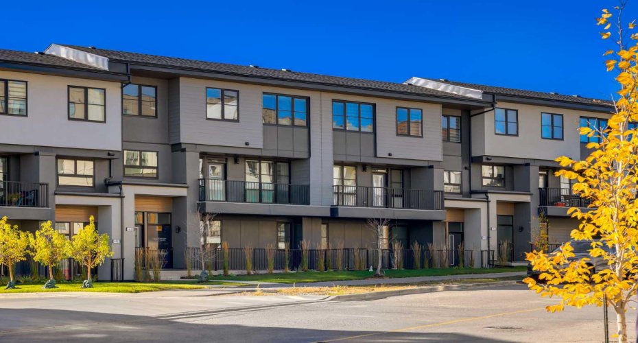 1469 Na'a Drive, Calgary, Alberta T3H 6A4, 2 Bedrooms Bedrooms, ,3 BathroomsBathrooms,Residential,For Sale,Na'a,A2245993