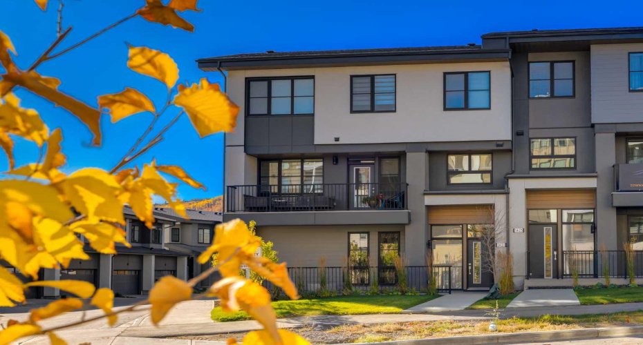 1469 Na'a Drive, Calgary, Alberta T3H 6A4, 2 Bedrooms Bedrooms, ,3 BathroomsBathrooms,Residential,For Sale,Na'a,A2245993