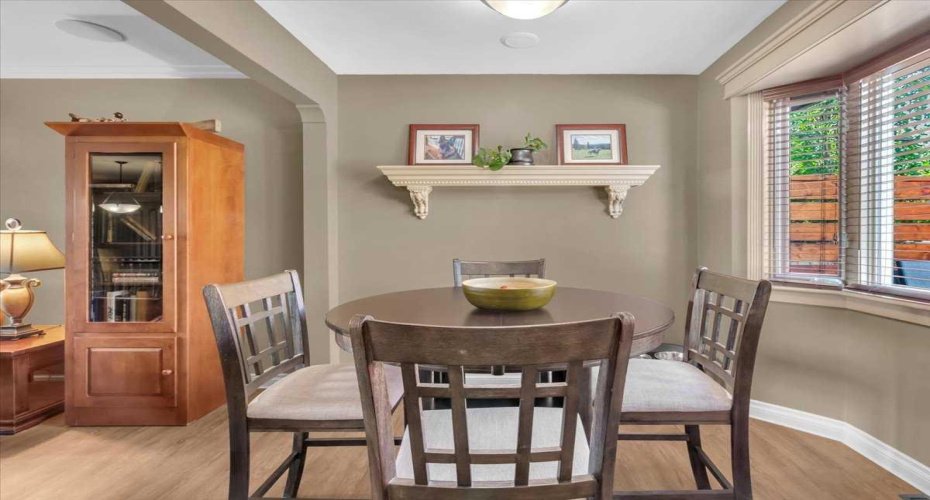 2211 45 Street, Calgary, Alberta T2B 1K1, 3 Bedrooms Bedrooms, ,2 BathroomsBathrooms,Residential,For Sale,45,A2248014