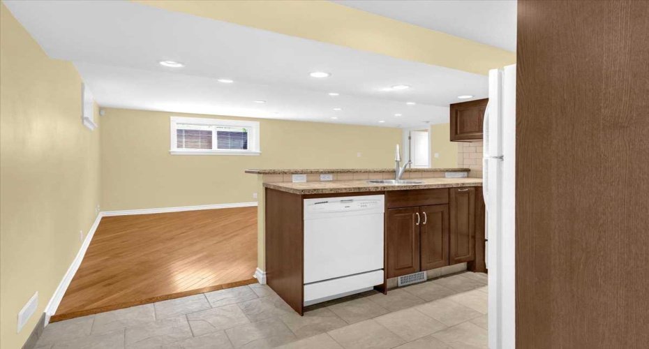 2211 45 Street, Calgary, Alberta T2B 1K1, 3 Bedrooms Bedrooms, ,2 BathroomsBathrooms,Residential,For Sale,45,A2248014