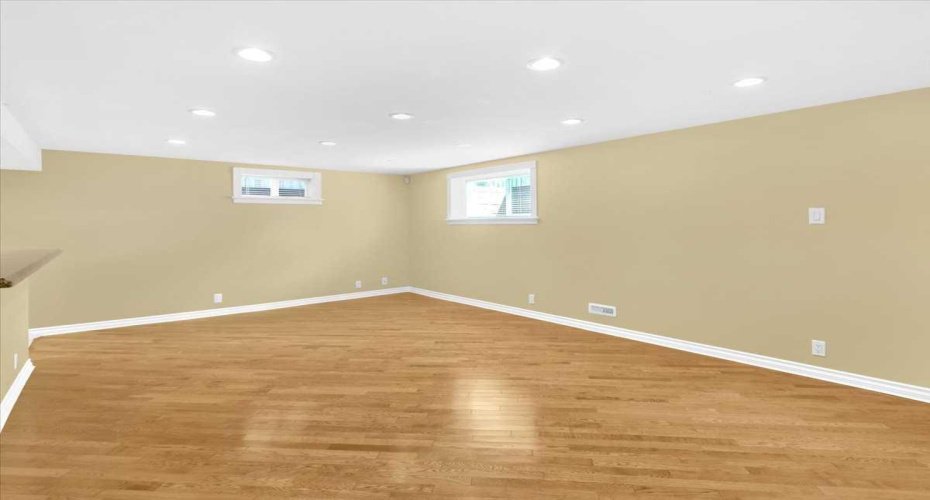 2211 45 Street, Calgary, Alberta T2B 1K1, 3 Bedrooms Bedrooms, ,2 BathroomsBathrooms,Residential,For Sale,45,A2248014