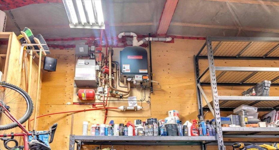 2211 45 Street, Calgary, Alberta T2B 1K1, 3 Bedrooms Bedrooms, ,2 BathroomsBathrooms,Residential,For Sale,45,A2248014