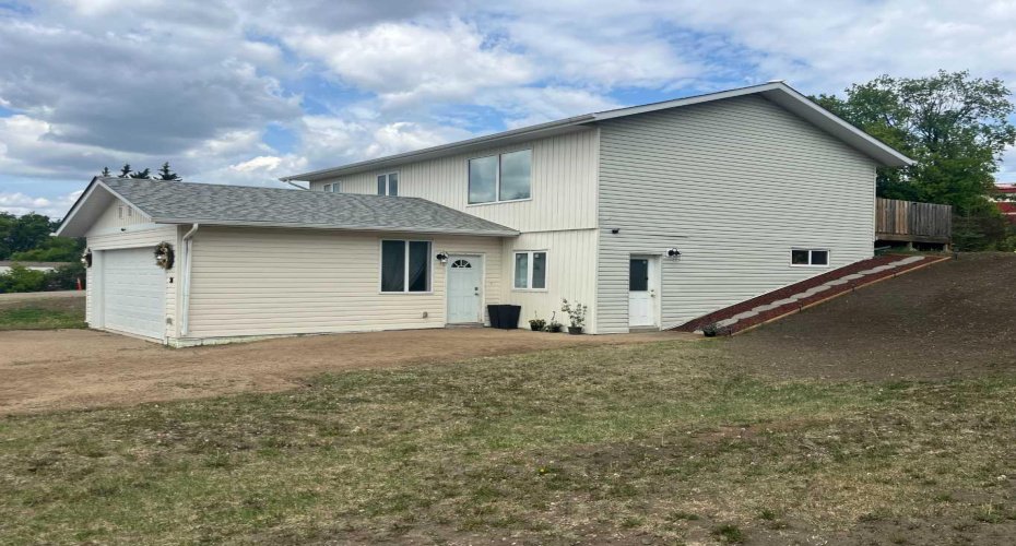 26 Hillmond Avenue, Hillmond, Saskatchewan S0M 0W0, 5 Bedrooms Bedrooms, ,3 BathroomsBathrooms,Residential,For Sale,Hillmond,A2249533