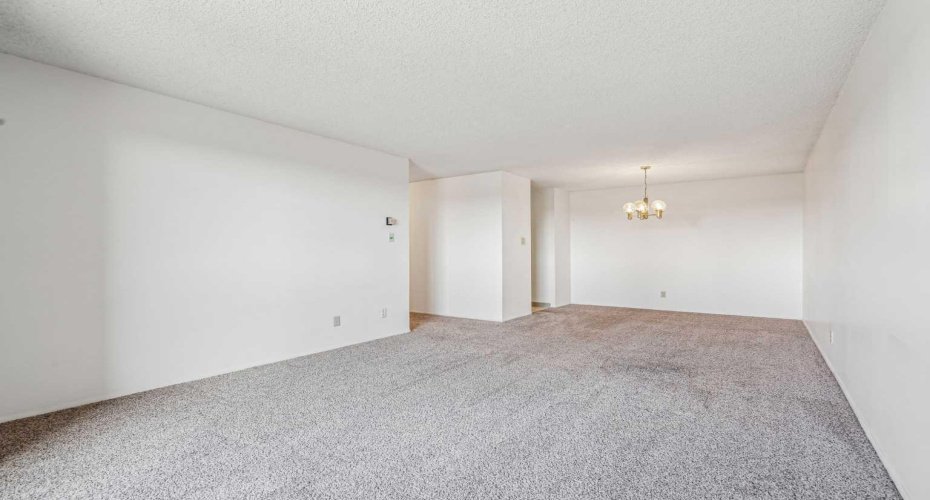 924 14 Avenue, Calgary, Alberta T2R 0N7, 2 Bedrooms Bedrooms, ,1 BathroomBathrooms,Residential,For Sale,14,A2226138